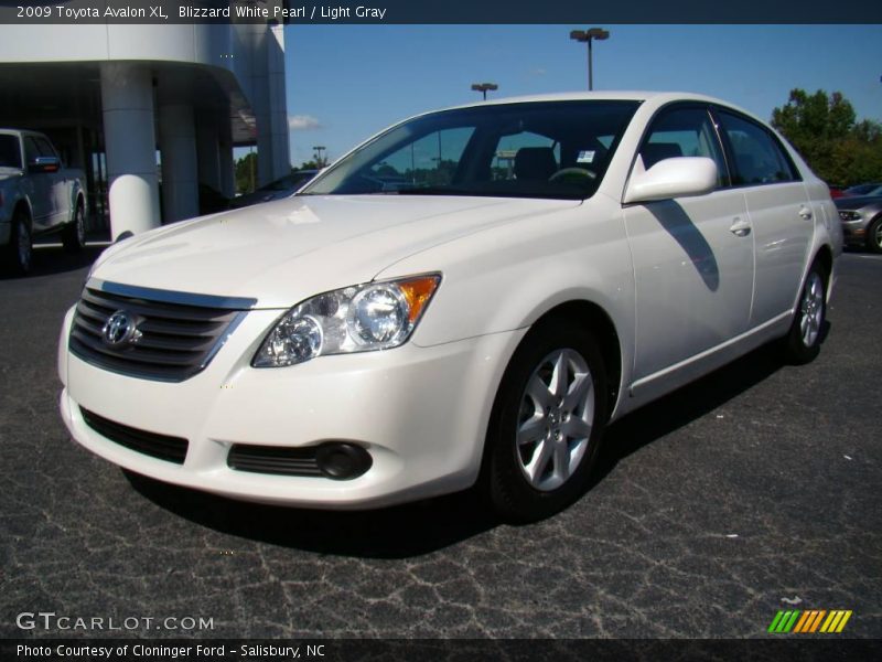 Blizzard White Pearl / Light Gray 2009 Toyota Avalon XL