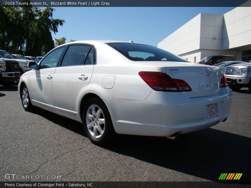 Blizzard White Pearl / Light Gray 2009 Toyota Avalon XL