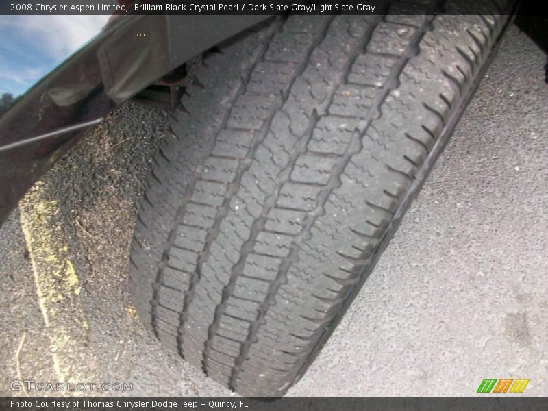 Brilliant Black Crystal Pearl / Dark Slate Gray/Light Slate Gray 2008 Chrysler Aspen Limited