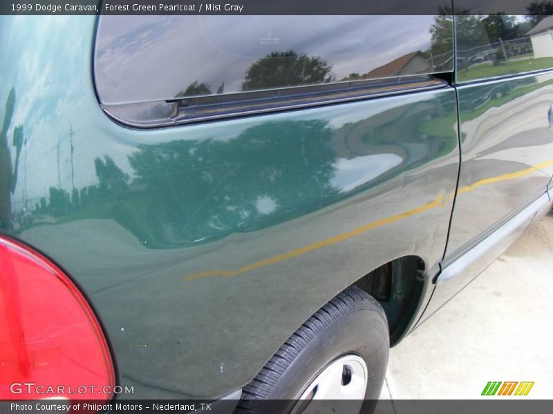 Forest Green Pearlcoat / Mist Gray 1999 Dodge Caravan