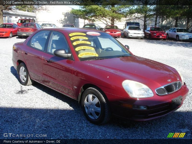 Red Rock Mica / Gray 2002 Daewoo Nubira SE Sedan