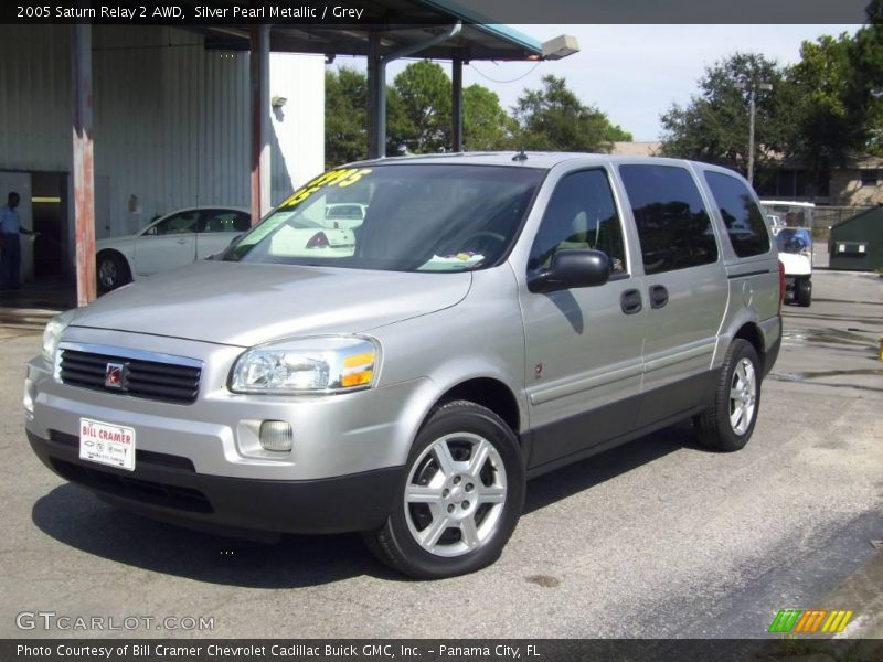 Silver Pearl Metallic / Grey 2005 Saturn Relay 2 AWD