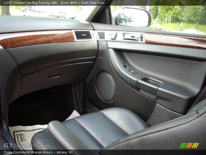 Stone White / Dark Slate Gray 2005 Chrysler Pacifica Touring AWD