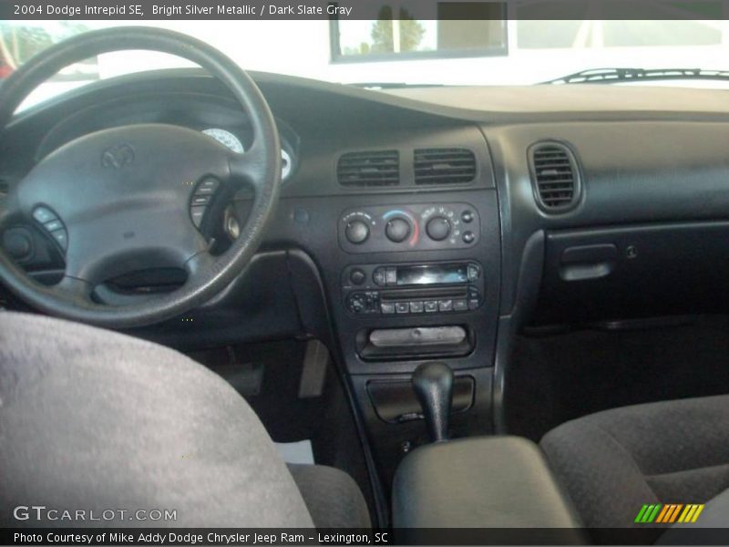 Bright Silver Metallic / Dark Slate Gray 2004 Dodge Intrepid SE