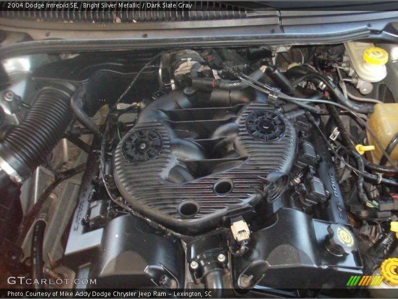 Bright Silver Metallic / Dark Slate Gray 2004 Dodge Intrepid SE
