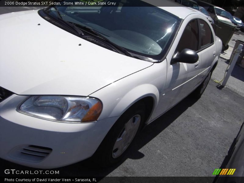 Stone White / Dark Slate Grey 2006 Dodge Stratus SXT Sedan