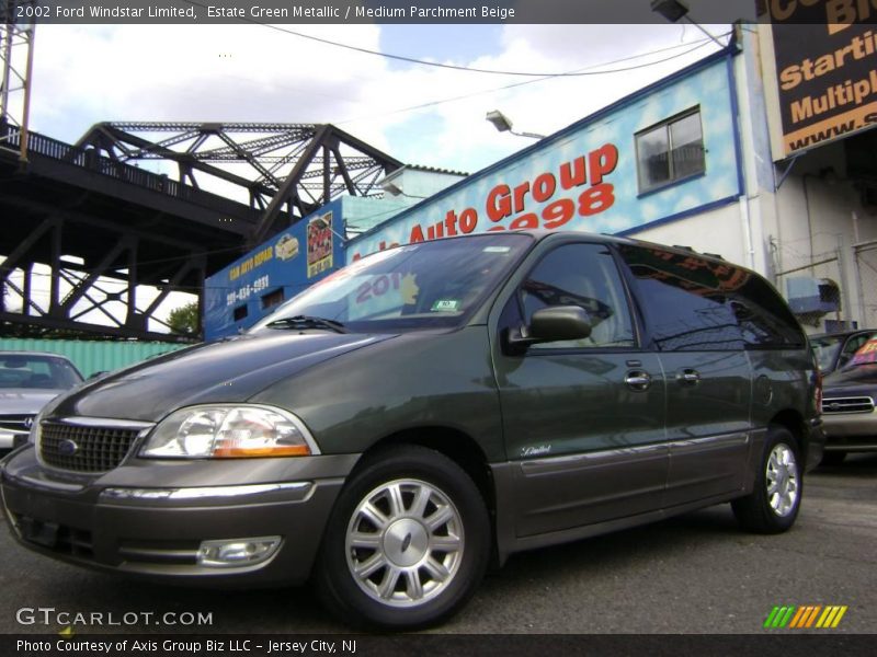 Estate Green Metallic / Medium Parchment Beige 2002 Ford Windstar Limited