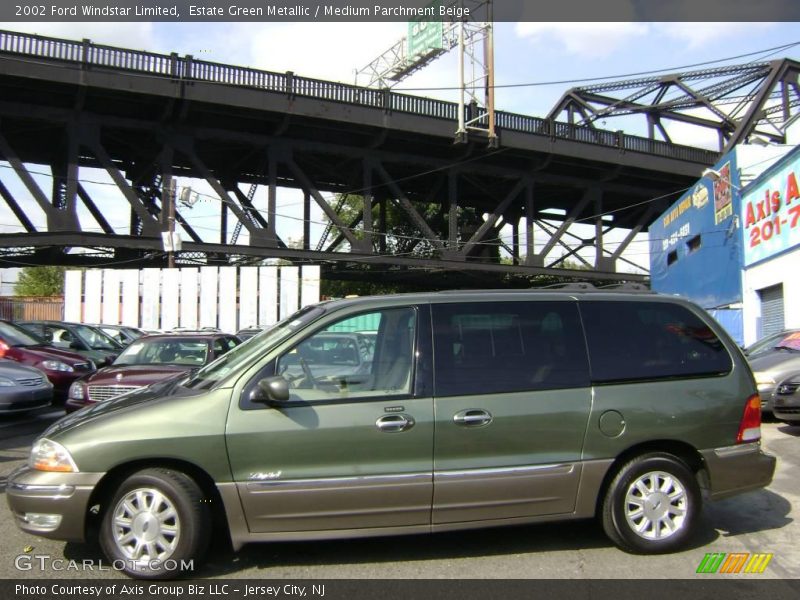Estate Green Metallic / Medium Parchment Beige 2002 Ford Windstar Limited