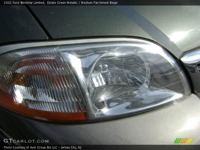 Estate Green Metallic / Medium Parchment Beige 2002 Ford Windstar Limited