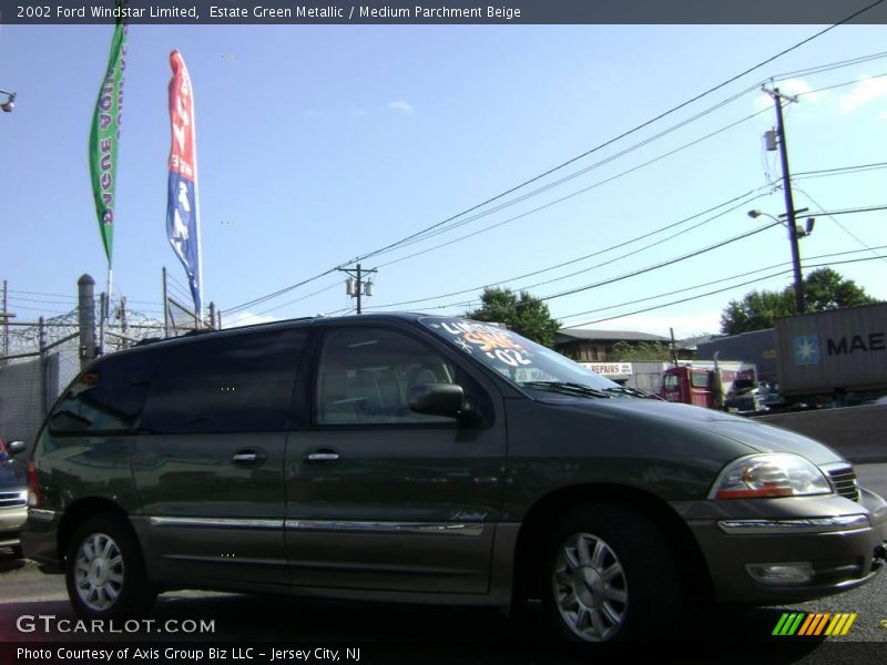Estate Green Metallic / Medium Parchment Beige 2002 Ford Windstar Limited