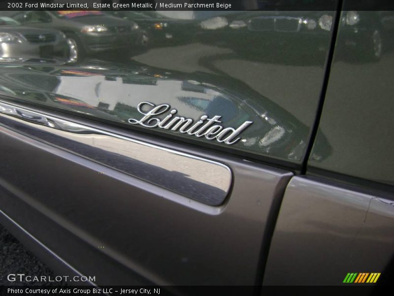 Estate Green Metallic / Medium Parchment Beige 2002 Ford Windstar Limited