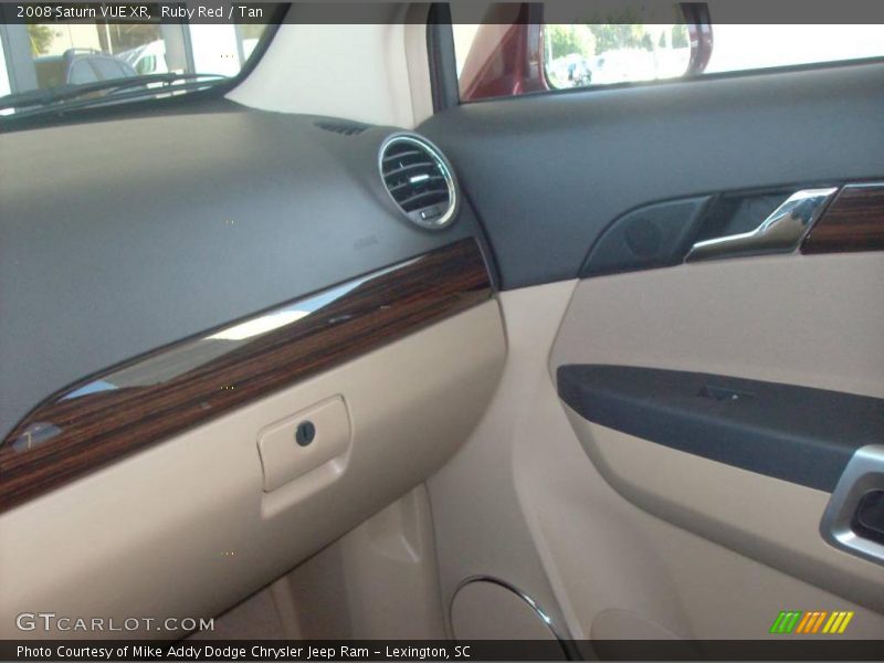 Ruby Red / Tan 2008 Saturn VUE XR