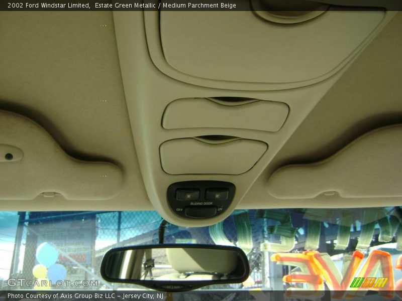 Estate Green Metallic / Medium Parchment Beige 2002 Ford Windstar Limited