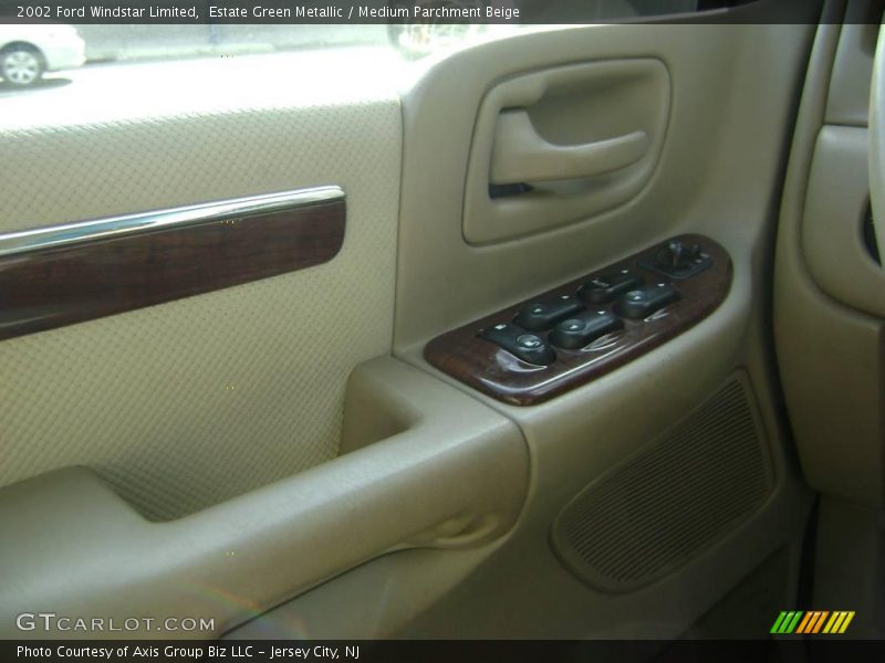 Estate Green Metallic / Medium Parchment Beige 2002 Ford Windstar Limited