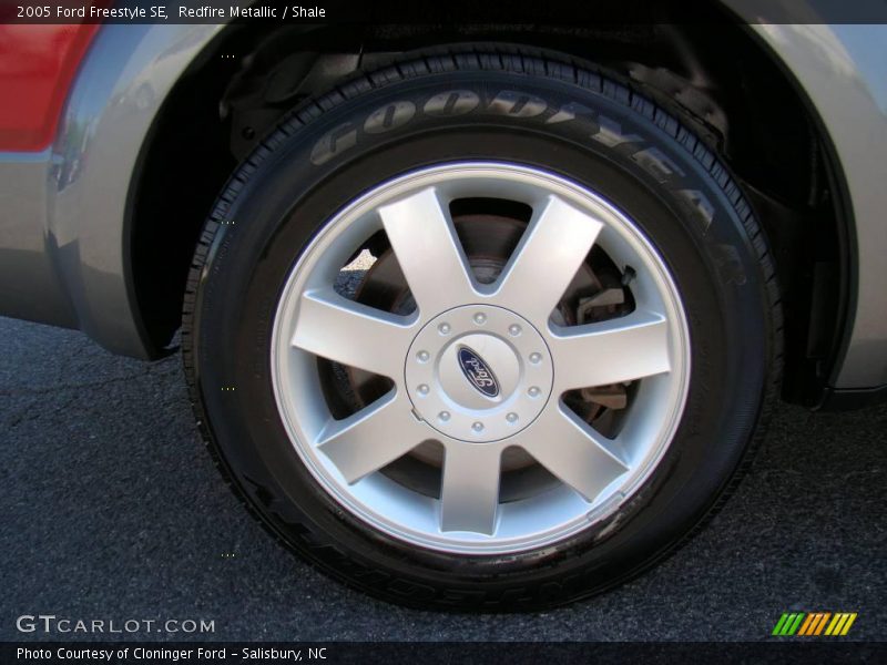 Redfire Metallic / Shale 2005 Ford Freestyle SE