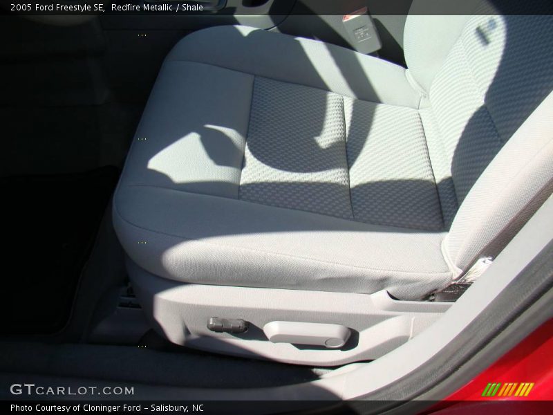 Redfire Metallic / Shale 2005 Ford Freestyle SE
