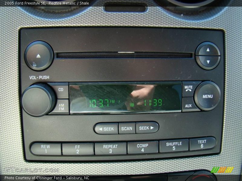 Redfire Metallic / Shale 2005 Ford Freestyle SE