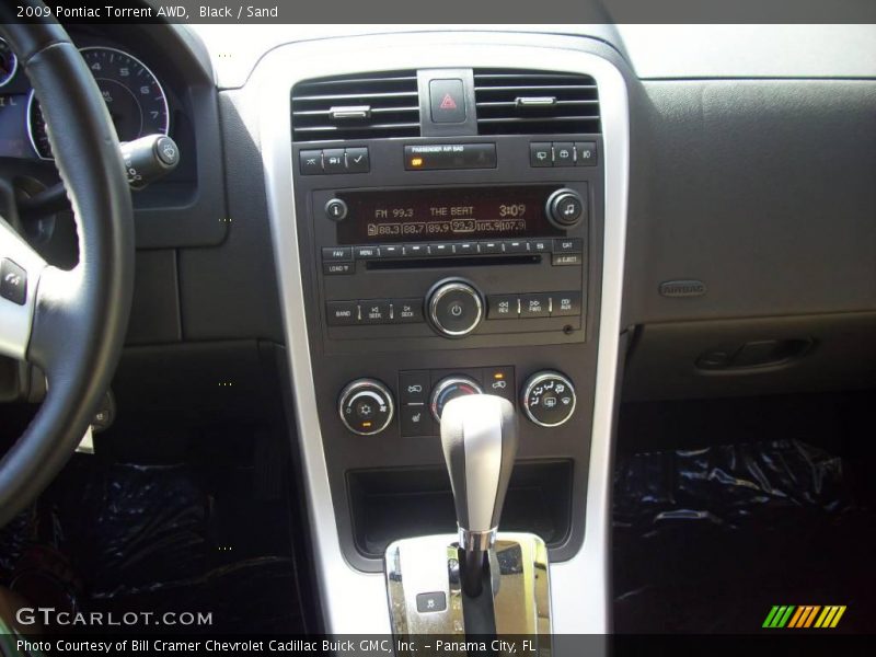 Black / Sand 2009 Pontiac Torrent AWD