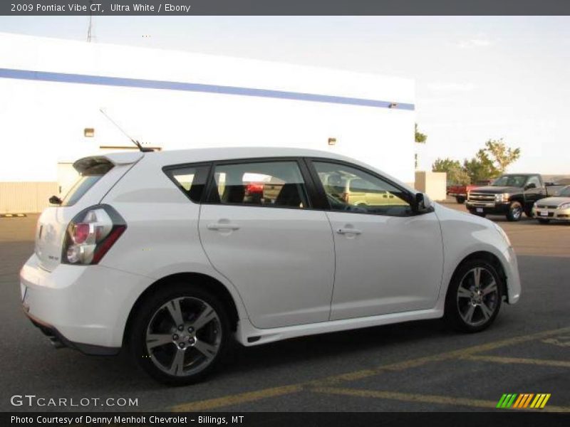 Ultra White / Ebony 2009 Pontiac Vibe GT