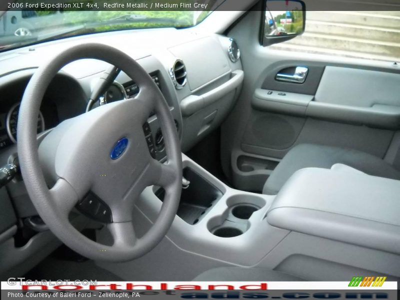 Redfire Metallic / Medium Flint Grey 2006 Ford Expedition XLT 4x4