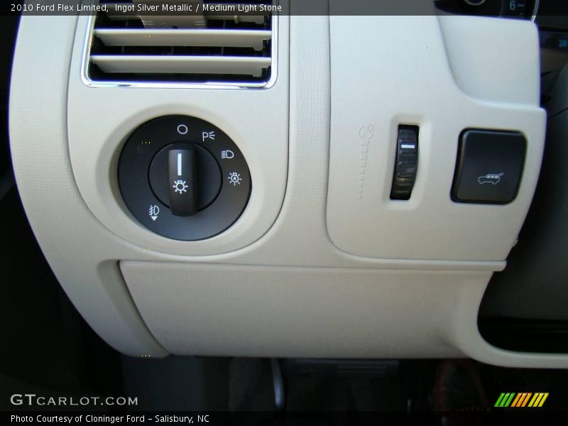 Ingot Silver Metallic / Medium Light Stone 2010 Ford Flex Limited