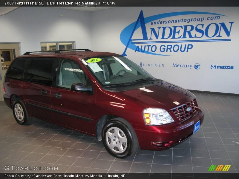 Dark Toreador Red Metallic / Flint Gray 2007 Ford Freestar SE