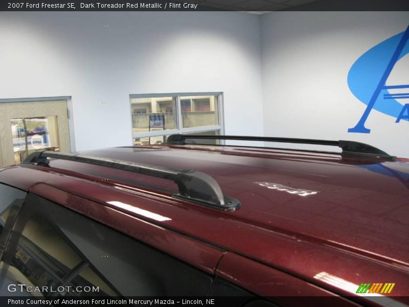 Dark Toreador Red Metallic / Flint Gray 2007 Ford Freestar SE