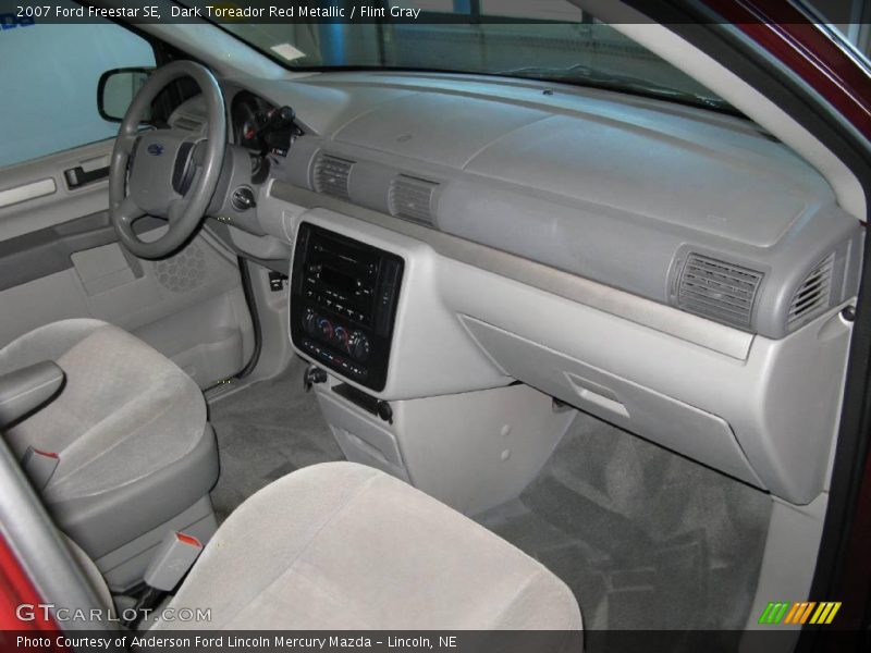 Dark Toreador Red Metallic / Flint Gray 2007 Ford Freestar SE