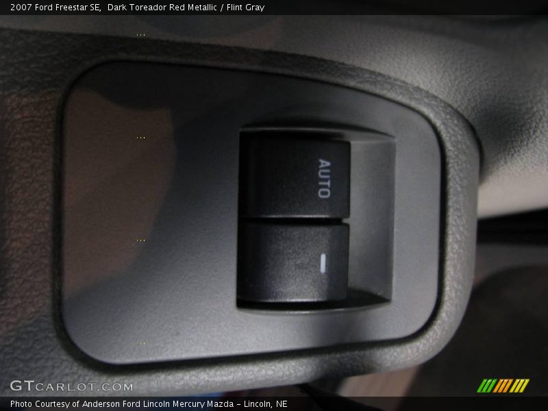 Dark Toreador Red Metallic / Flint Gray 2007 Ford Freestar SE