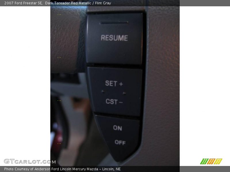 Dark Toreador Red Metallic / Flint Gray 2007 Ford Freestar SE