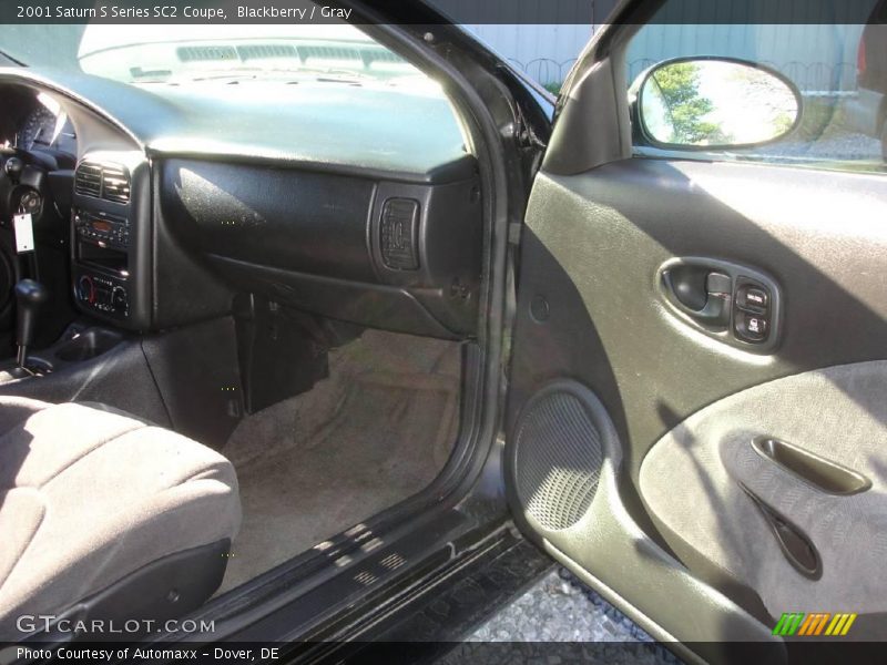 Blackberry / Gray 2001 Saturn S Series SC2 Coupe