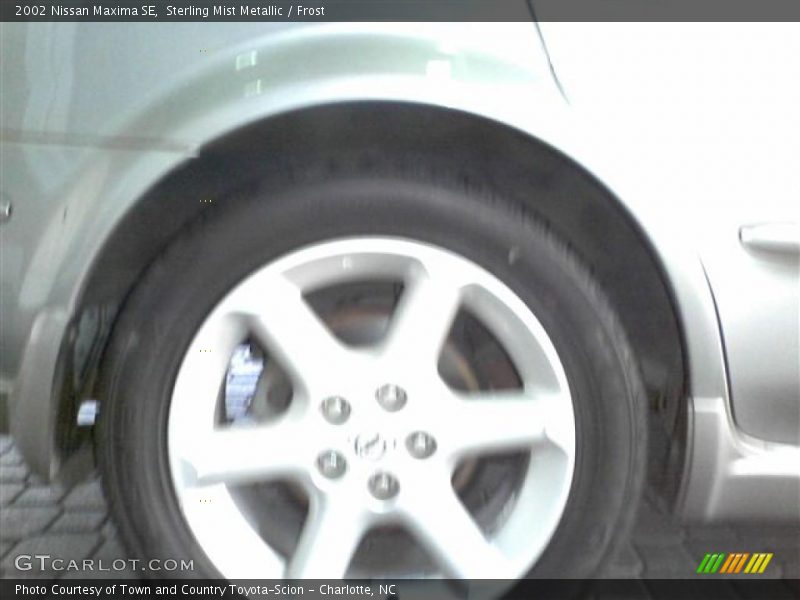 Sterling Mist Metallic / Frost 2002 Nissan Maxima SE