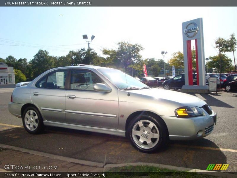 Molten Silver / Charcoal 2004 Nissan Sentra SE-R