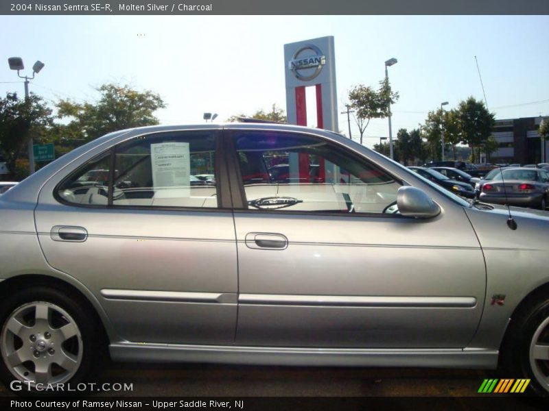 Molten Silver / Charcoal 2004 Nissan Sentra SE-R
