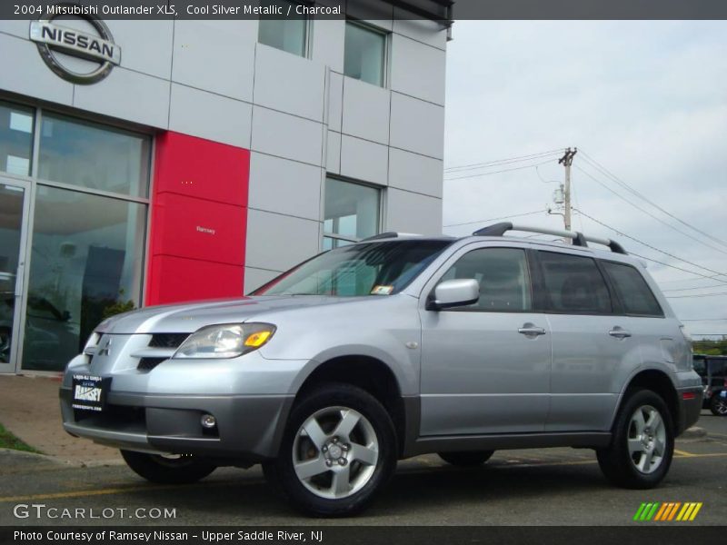 Cool Silver Metallic / Charcoal 2004 Mitsubishi Outlander XLS