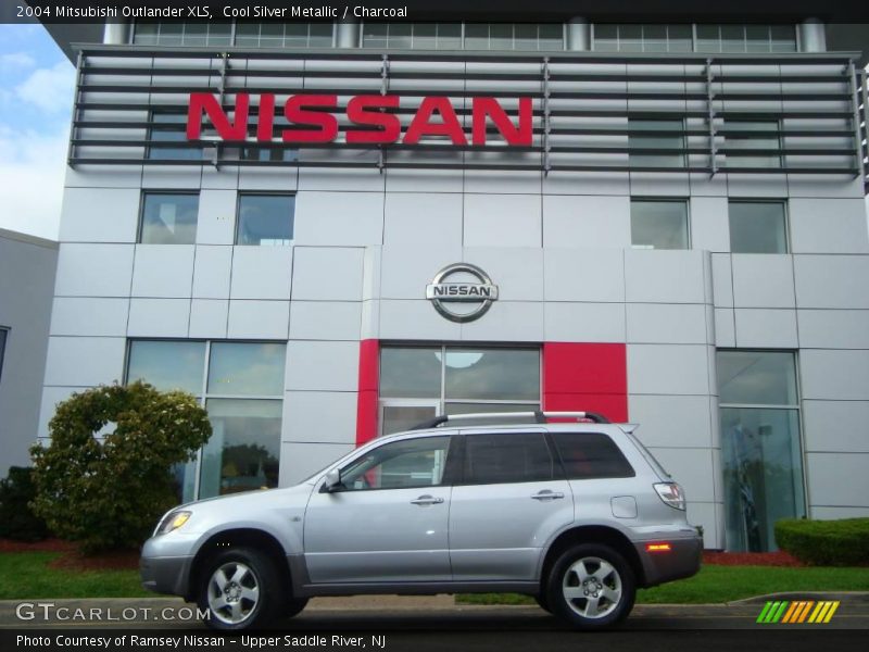 Cool Silver Metallic / Charcoal 2004 Mitsubishi Outlander XLS