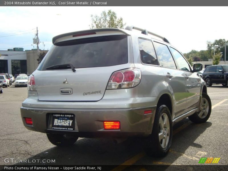 Cool Silver Metallic / Charcoal 2004 Mitsubishi Outlander XLS