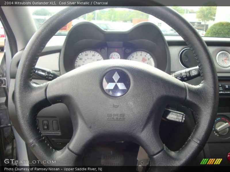 Cool Silver Metallic / Charcoal 2004 Mitsubishi Outlander XLS