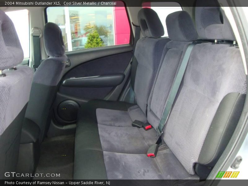 Cool Silver Metallic / Charcoal 2004 Mitsubishi Outlander XLS