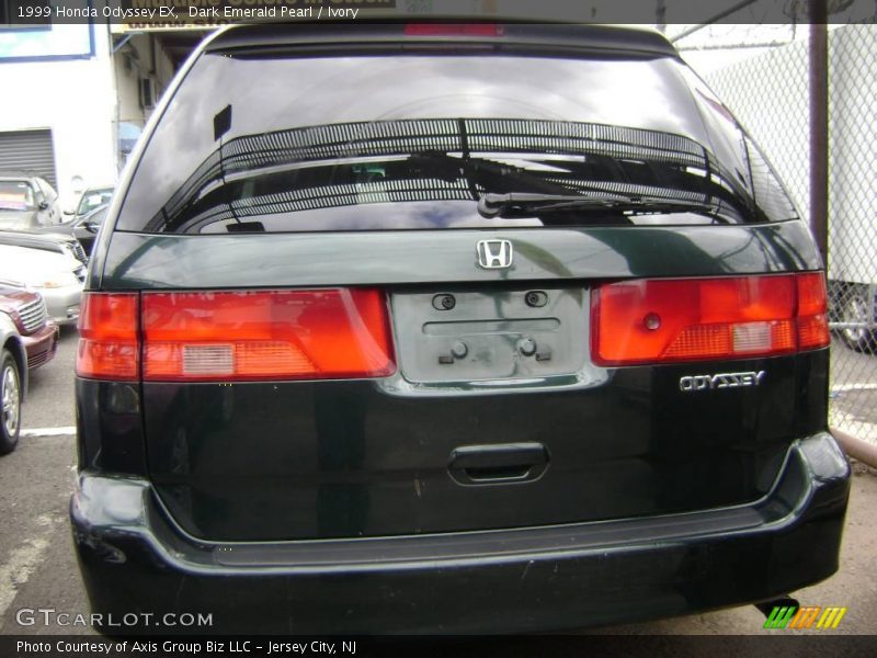 Dark Emerald Pearl / Ivory 1999 Honda Odyssey EX
