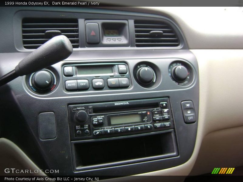Dark Emerald Pearl / Ivory 1999 Honda Odyssey EX