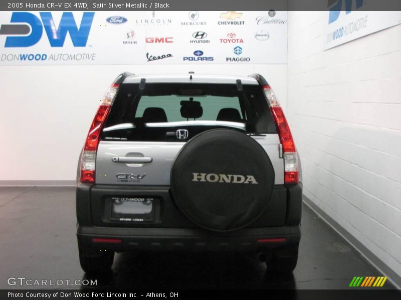 Satin Silver Metallic / Black 2005 Honda CR-V EX 4WD