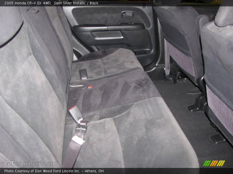 Satin Silver Metallic / Black 2005 Honda CR-V EX 4WD