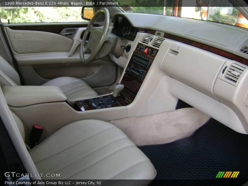 Black / Parchment 1998 Mercedes-Benz E 320 4Matic Wagon