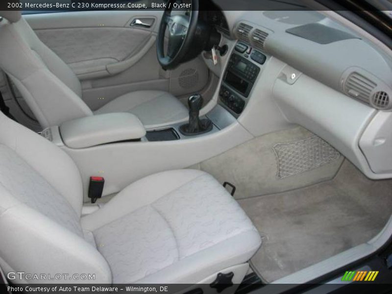 Black / Oyster 2002 Mercedes-Benz C 230 Kompressor Coupe