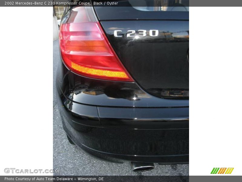 Black / Oyster 2002 Mercedes-Benz C 230 Kompressor Coupe