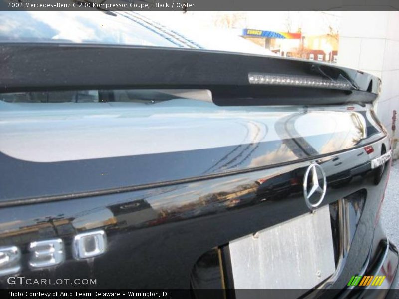 Black / Oyster 2002 Mercedes-Benz C 230 Kompressor Coupe