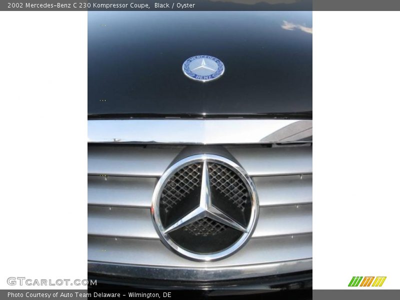 Black / Oyster 2002 Mercedes-Benz C 230 Kompressor Coupe