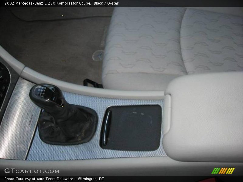 Black / Oyster 2002 Mercedes-Benz C 230 Kompressor Coupe
