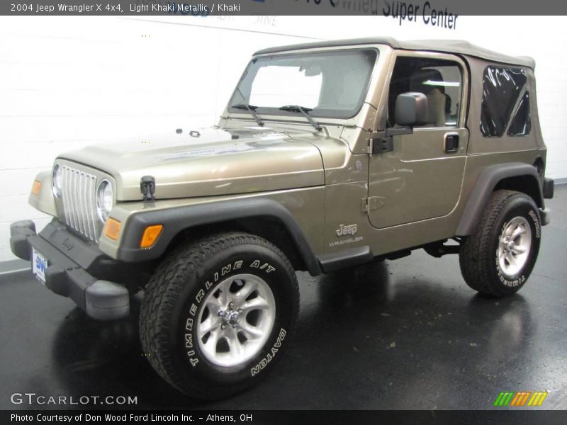 Light Khaki Metallic / Khaki 2004 Jeep Wrangler X 4x4